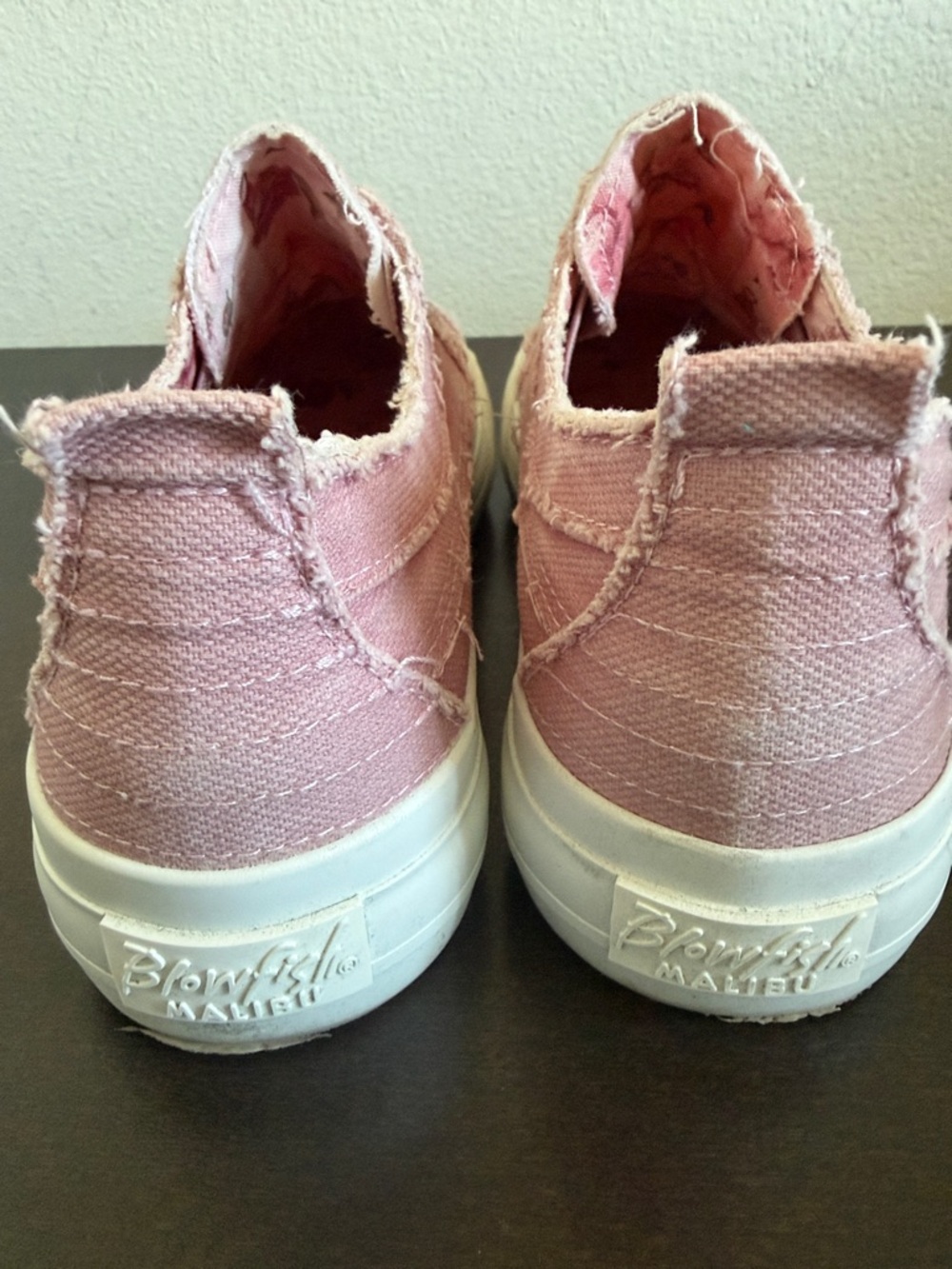Blowfish Malibu platform Pink Slip-On Canvas Sneakers with White Rubber Sole. - Picture 5 of 8
